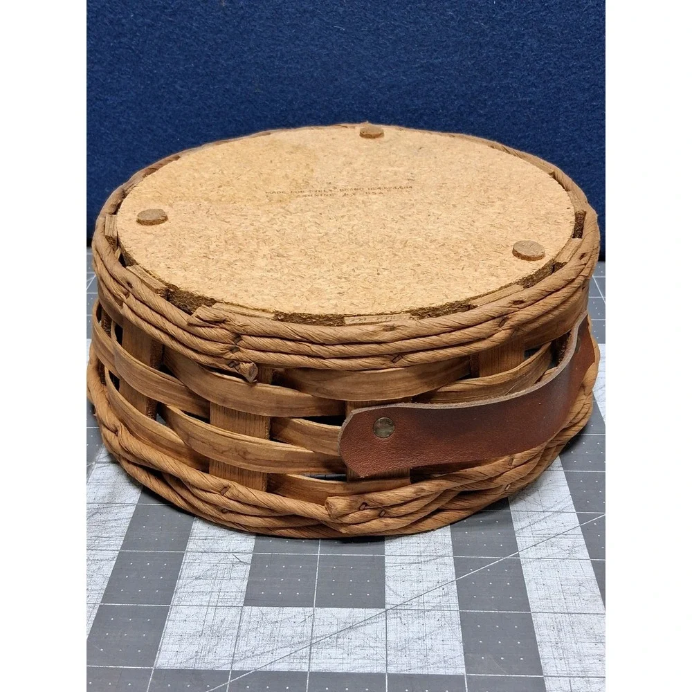 Pyrex Woven Basket‎ Casserole Carrier Brown Round Leather Handles 024 524 584